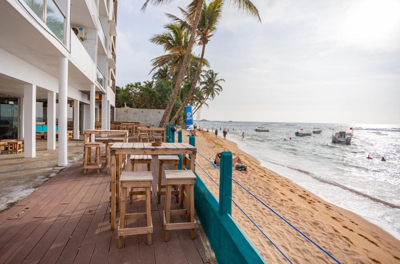 Hikkaduwa Beach Hotel Exterior photo